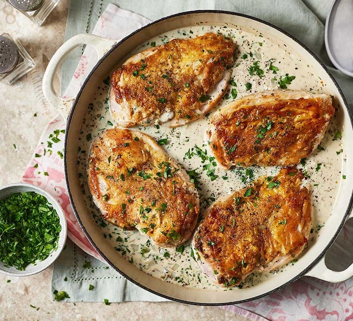 Pollo en Vino Blanco